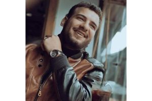 مسلم يتعرض لوعكة صحية ويفجر غضبه على مصطفى كامل عبر إنستجرام - 3 - سيناء الإخبارية