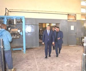 وزير الإنتاج الحربي يتفقد خطوط الإنتاج الخاصة بالمنتجات الحربية بشركة هليوبوليس للصناعات الكيماوية - 7 - سيناء الإخبارية