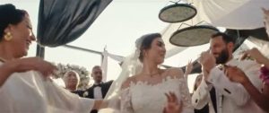 ياسمين صبري تخطف الأنظار بفستان زفاف فاخر في "الأميرة – ضل حيطة" - 27 - سيناء الإخبارية