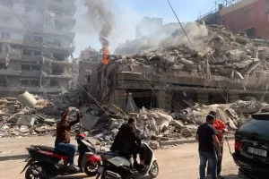 قوات الاحتلال الإسرائيلي تستهدف مبنى تابع لأونروا في جباليا - 7 - سيناء الإخبارية