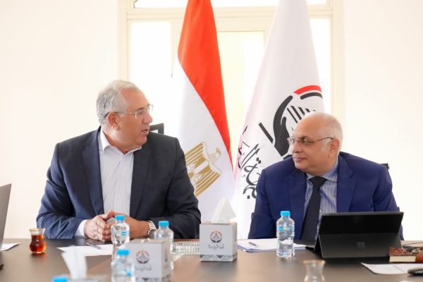 حزب الجبهة الوطنية يعقد ثاني جلسات الأمانة المركزية للتعليم بحضور الأمين العام والقيادات - 1 - سيناء الإخبارية