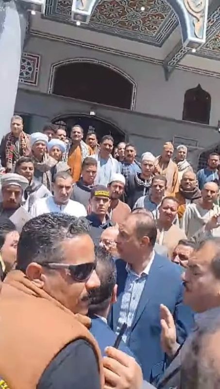" معندكش دم ".. تداول مشاجرة بين نائب محافظ سوهاج والسكرتير العام بحضور المحافظ - 3 - سيناء الإخبارية