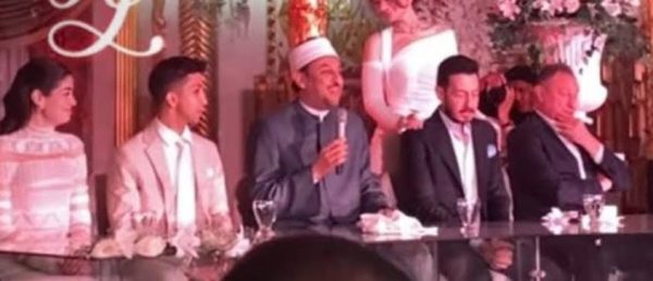 أحمد زاهر يذرف الدموع في عقد قران ابنته ليلى على المنتج هشام جمال بحضور نجوم الفن والرياضة - 1 - سيناء الإخبارية