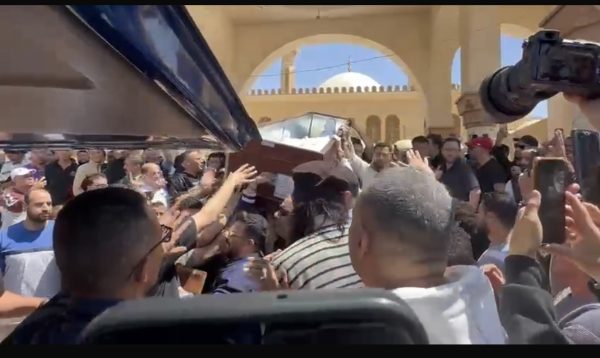 وداع مؤلم للفنان سليمان عيد وسط أجواء من الحزن والصدمة - 9 - سيناء الإخبارية