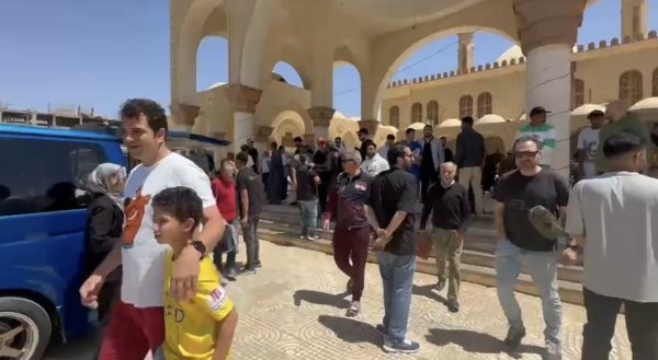 وداع مؤلم للفنان سليمان عيد وسط أجواء من الحزن والصدمة - 17 - سيناء الإخبارية