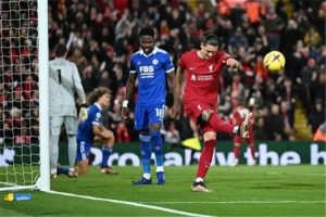 أرنولد يقود ليفربول لفوز صعب على ليستر سيتي بهدف قاتل - 1 - سيناء الإخبارية