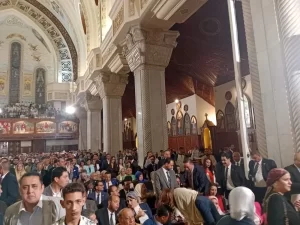 البابا تواضروس يترأس قداس عيد القيامة المجيد في أجواء روحانية بالكاتدرائية المرقسية - 3 - سيناء الإخبارية