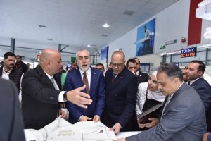 وزيرا العمل المصري والتركي يزوران "جيد تكستايل" ويشيدان بنموذج الاستثمار الناجح في مصر - 3 - سيناء الإخبارية