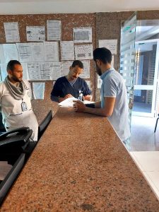 فريق الإشراف يتفقد منشآت سانت كاترين الطبية في إطار تحسين خدمات التأمين الصحي الشامل بجنوب سيناء - 1 - سيناء الإخبارية