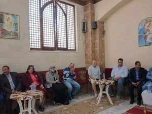 في أجواء تسودها المحبة..رئيس إقليم القناة يزور كنيسة موسى النبي لتهنئة الأقباط بعيد القيامة - 7 - سيناء الإخبارية
