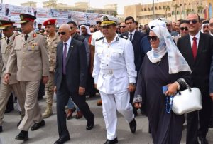 رئيس جامعة العريش يضع إكليل الزهور في ذكرى تحرير سيناء - 5 - سيناء الإخبارية