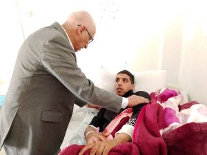 محافظ شمال سيناء يوزع الهدايا على المرضى الفلسطينيين بمستشفى الشيخ زويد - 7 - سيناء الإخبارية