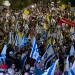 هآرتس تكشف: "باسيج نتنياهو".. قمع ممنهج وميليشيات تلاحق المتظاهرين حتى المنازل - 101 - سيناء الإخبارية