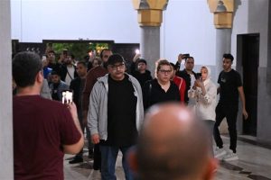 نجوم الفن يواسون نضال الشافعي في عزاء زوجته بالشيخ زايد - 1 - سيناء الإخبارية