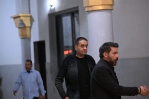 نجوم الفن يواسون نضال الشافعي في عزاء زوجته بالشيخ زايد - 17 - سيناء الإخبارية