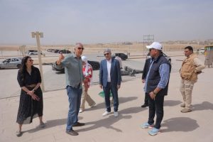وزير السياحة والآثار يتفقد آخر استعدادات تطوير خدمات منطقة أهرامات الجيزة قبيل التشغيل التجريبي - 5 - سيناء الإخبارية