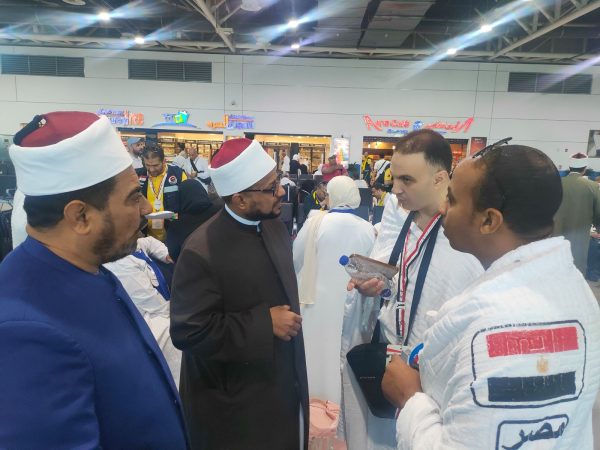 وعاظ وواعظات الأزهر يشاركون بفعالية في توعية حجاج بيت الله الحرام.. صور - 5 - سيناء الإخبارية