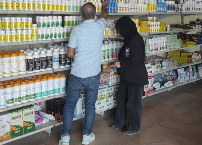 حملة تفتيش على محال بيع المبيدات الزراعية في العريش لضمان سلامة المنتجات - 3 - سيناء الإخبارية