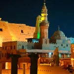 الإضاءة الليلية لمعبد الأقصر تخطف أنظار السيّاح وتروي مجد الفراعنة - 1 - سيناء الإخبارية
