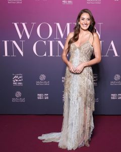أمينة خليل تتألق : ثلاث جوائز عالمية وزفاف مفاجئ يشعل مواقع التواصل - 1 - سيناء الإخبارية