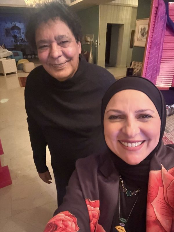 دعاء فاروق تكشف كواليس زيارتها المفاجئة للكينج محمد منير - 1 - سيناء الإخبارية