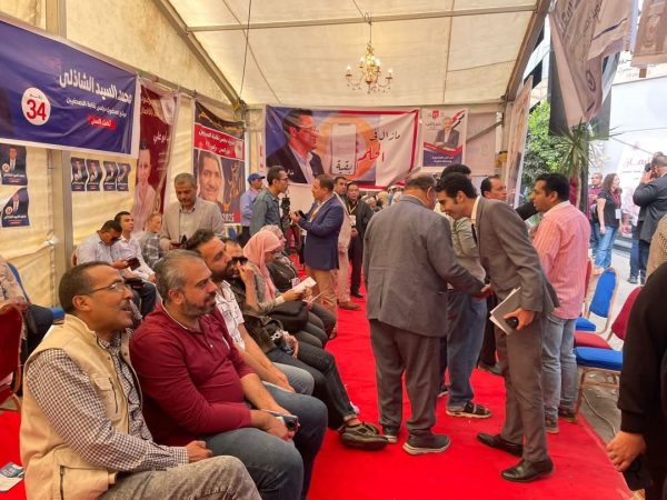 بدء تسجيل حضور الجمعية العمومية لنقابة الصحفيين لانتخابات التجديد النصفي - 1 - سيناء الإخبارية