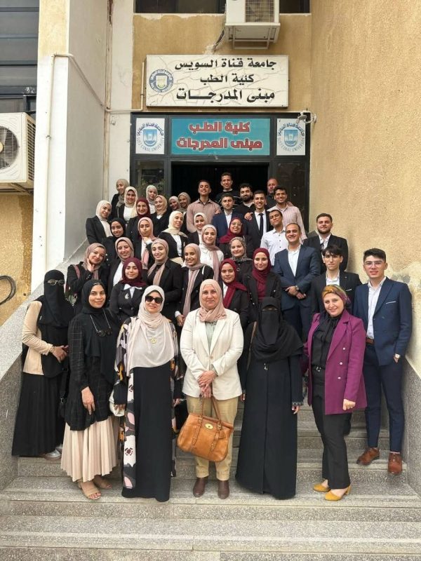 طب العريش ترفع رايتها في مؤتمر البحوث الطلابية حول الذكاء الاصطناعي والصحة الرقمية - 1 - سيناء الإخبارية