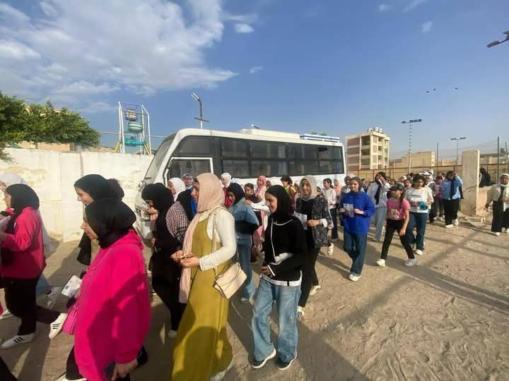 مسيرة حاشدة لبرنامج "ريحانة" في شمال سيناء بمشاركة 500 فتاة احتفالاً بتحرير سيناء - 3 - سيناء الإخبارية