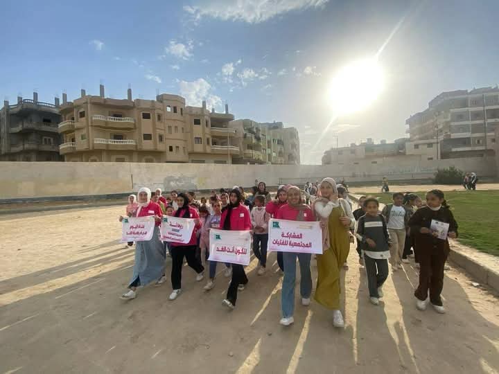 مسيرة حاشدة لبرنامج "ريحانة" في شمال سيناء بمشاركة 500 فتاة احتفالاً بتحرير سيناء - 1 - سيناء الإخبارية