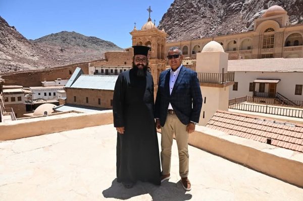 محافظ جنوب سيناء في لقاء خاص لفيلم وثائقي عن دير سانت كاترين - 3 - سيناء الإخبارية