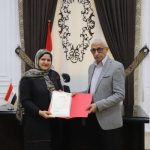 محافظ شمال سيناء يُكرم سيدتين لتفوقهما في التعليم والرياضة - 1 - سيناء الإخبارية