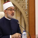 هل يجوز للأبناء التقصير في بر الأب إذا كان يهين الأم أمامهم.. المفتي يرد - 1 - سيناء الإخبارية