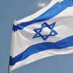 قوات الاحتلال تدنس مسجدًا بطولكرم وترفع علم إسرائيل أعلى القبة - 15 - سيناء الإخبارية