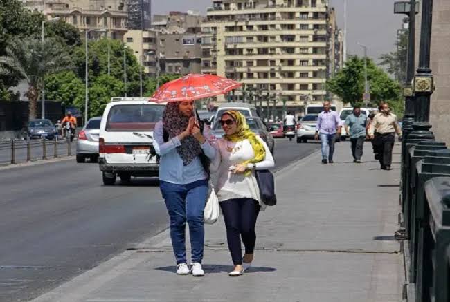 موجة شديدة الحرارة تضرب مصر  اليوم وتحذيرات من شبورة مائية صباحًا - 1 - سيناء الإخبارية
