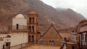 حكم قضائي ينهي الجدل حول أراضي دير سانت كاترين - 5 - سيناء الإخبارية