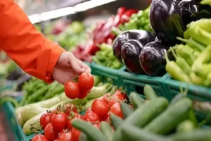 استقرار نسبي بأسعار الخضروات اليوم السبت 10 مايو بالأسواق - 3 - سيناء الإخبارية