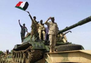 الجيش السوداني يوسّع عملياته الجوية في دارفور ويستعيد طريقًا استراتيجيًا - 1 - سيناء الإخبارية