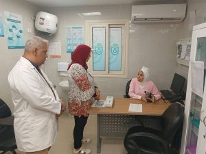 الرعاية الصحية تواصل جولاته الميدانية لتطوير الخدمات بمركز طب أسرة دهب - 3 - سيناء الإخبارية