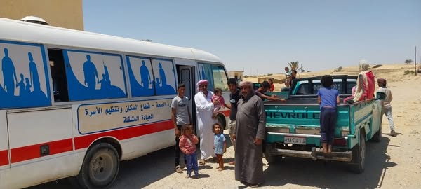 العيادات المتنقلة تصل كرم القواديس..والرعاية الصحية تطرق أبواب الأهالي مجاناً - 9 - سيناء الإخبارية