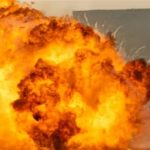 انفجارات وحريق ضخم يثيران الذعر في مشهد وكراج - 1 - سيناء الإخبارية