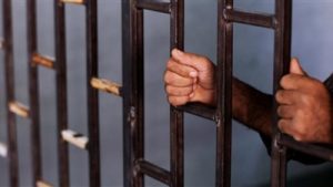 خلاف على مشروبات كحولية ينتهي بالسجن المشدد لعاملين من عرب إسرائيل - 1 - سيناء الإخبارية