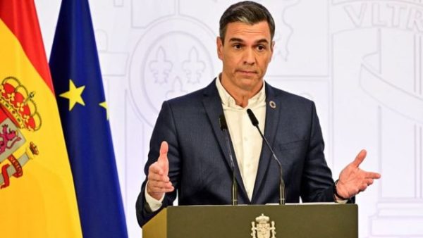 رئيس الوزراء الإسباني يصف إسرائيل بـ"دولة إبادة جماعية" وتل أبيب تستدعي سفير مدريد - 5 - سيناء الإخبارية