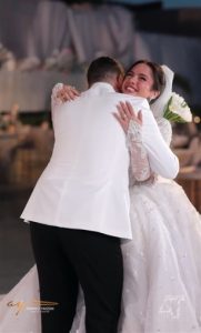 رنا رئيس تتألق في زفافها بإطلالة ساحرة بفستان أبيض مذهل - 21 - سيناء الإخبارية