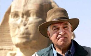 زاهي حواس يدق ناقوس الخطر: التاريخ المصري يُقدَّم بشكل ممل - 3 - سيناء الإخبارية