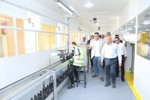 كامل الوزير : دفعة قوية لمناطق صناعية عملاقة ومشروعات إنتاجية تقود التنمية - 5 - سيناء الإخبارية