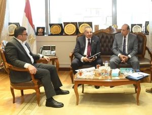 محافظ جنوب سيناء يلتقي وزير الإسكان في خطوة جديدة لتعزيز التنمية - 1 - سيناء الإخبارية