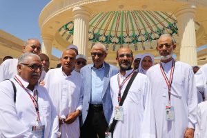 محافظ شمال سيناء يودّع حجاج بيت الله ويوصي بالدعاء لمصر - 1 - سيناء الإخبارية