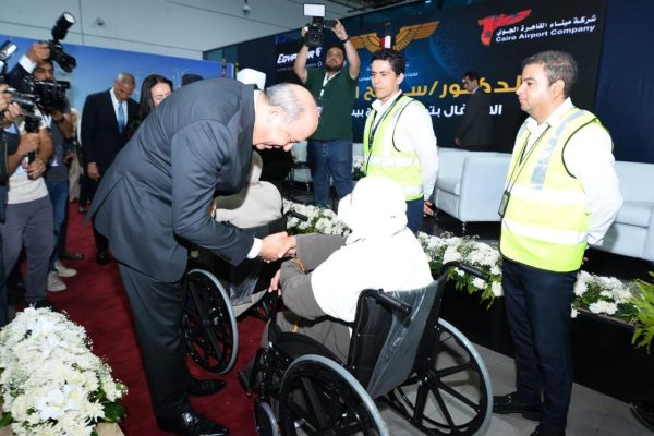 مصر تودع أول أفواج الحجاج في احتفالية رسمية بمطار القاهرة - 15 - سيناء الإخبارية