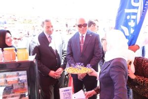 وزير العمل يختتم زيارته لدمياط بدعم ريادة الأعمال وتوفير السلع المخفضة - 19 - سيناء الإخبارية