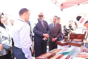 وزير العمل يختتم زيارته لدمياط بدعم ريادة الأعمال وتوفير السلع المخفضة - 7 - سيناء الإخبارية